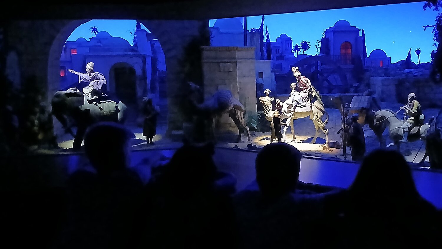 mirando los reyes magos
