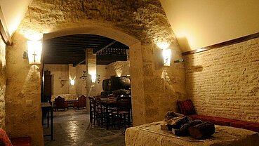 Bodegas y Casa Rural Santa Petronila