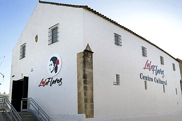 Exterior museo Lola Flores