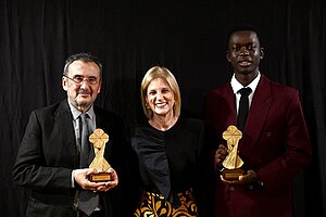La alcaldesa asiste a la gala de clausura del festival de cine Con Acento
