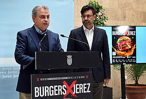 Antonio Real en la presentación de la Ruta