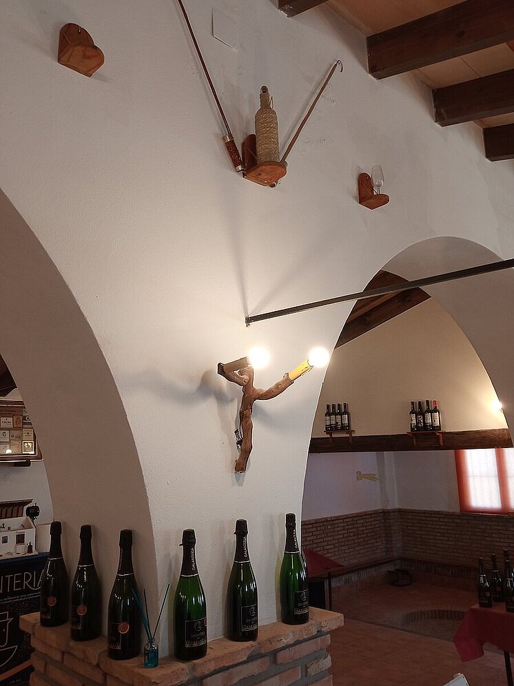  Bodegas Balbaina